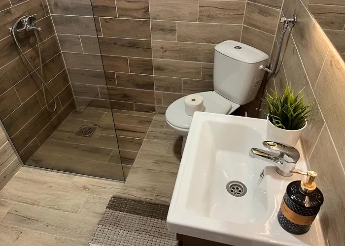 アパート Tesla ソコバニャ