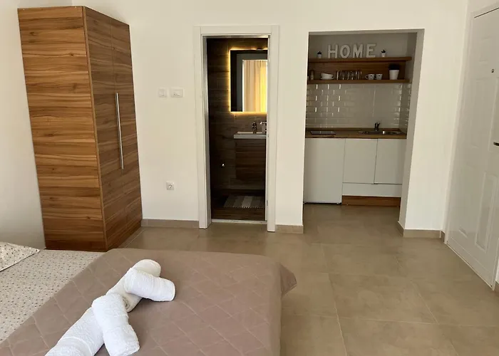 Tesla * ソコバニャ