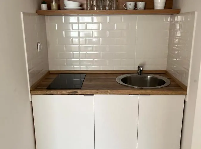 アパート Tesla *