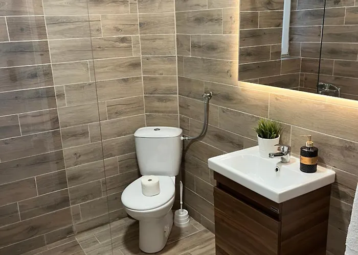 アパート Tesla ソコバニャ